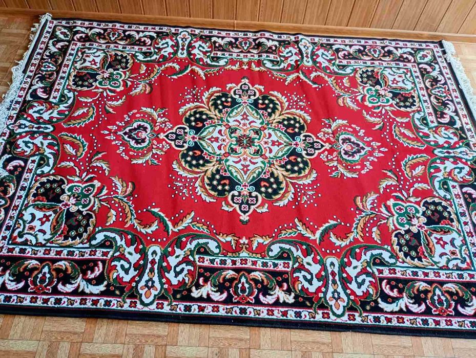 Новий килим 1.85 х 2.55 м. - Синтетика 100%