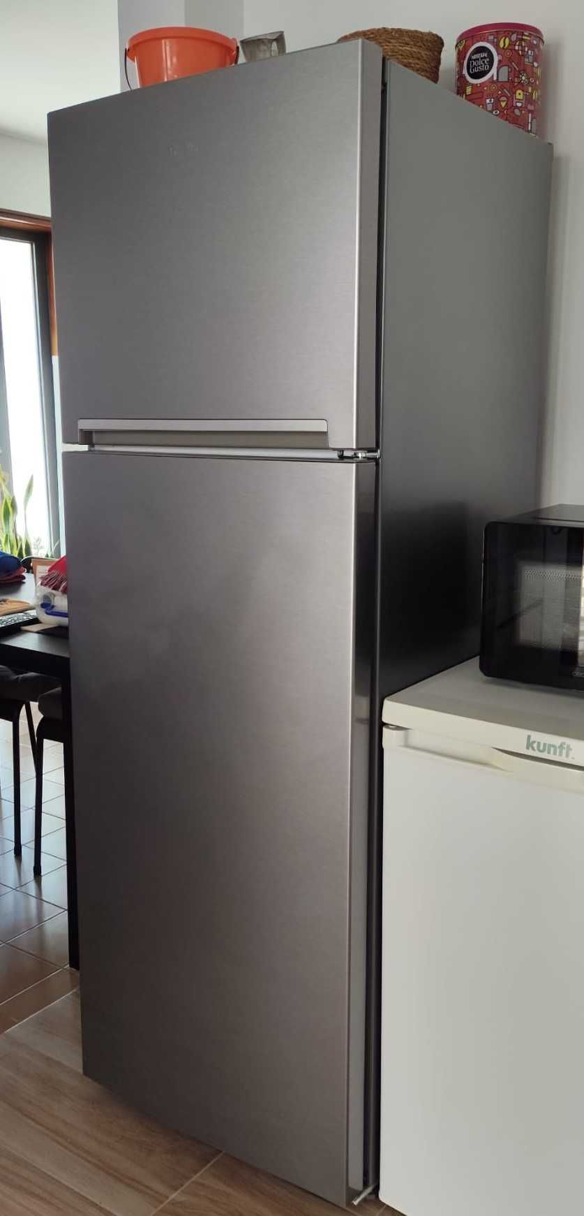 Frigorífico BEKO 2 portas com tecnologia NeoFrost – Excelente estado