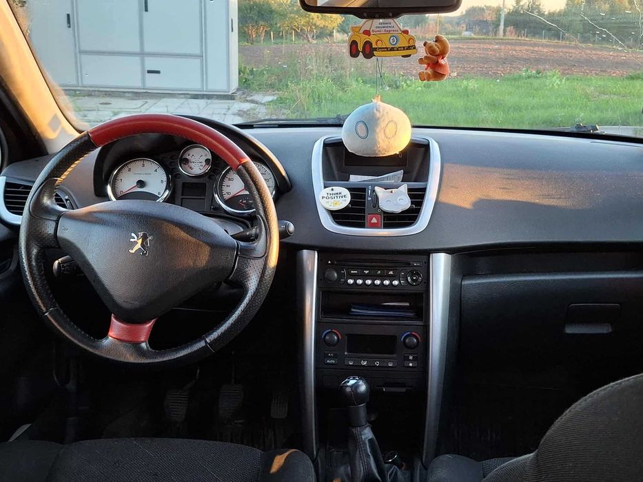Peugeot 207 1.6hdi + 2 komplety kół i filtry