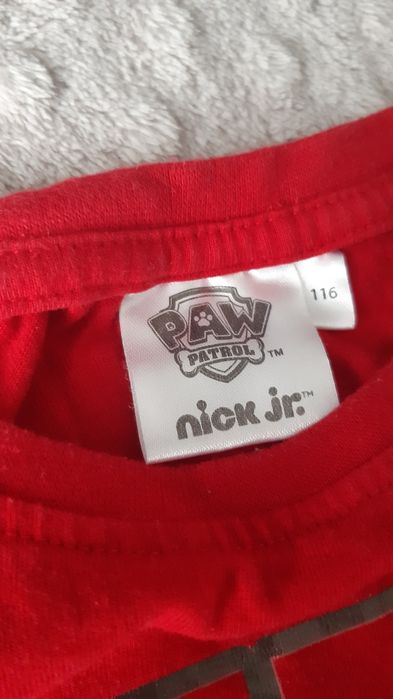 Кофточка  для дівчинки.