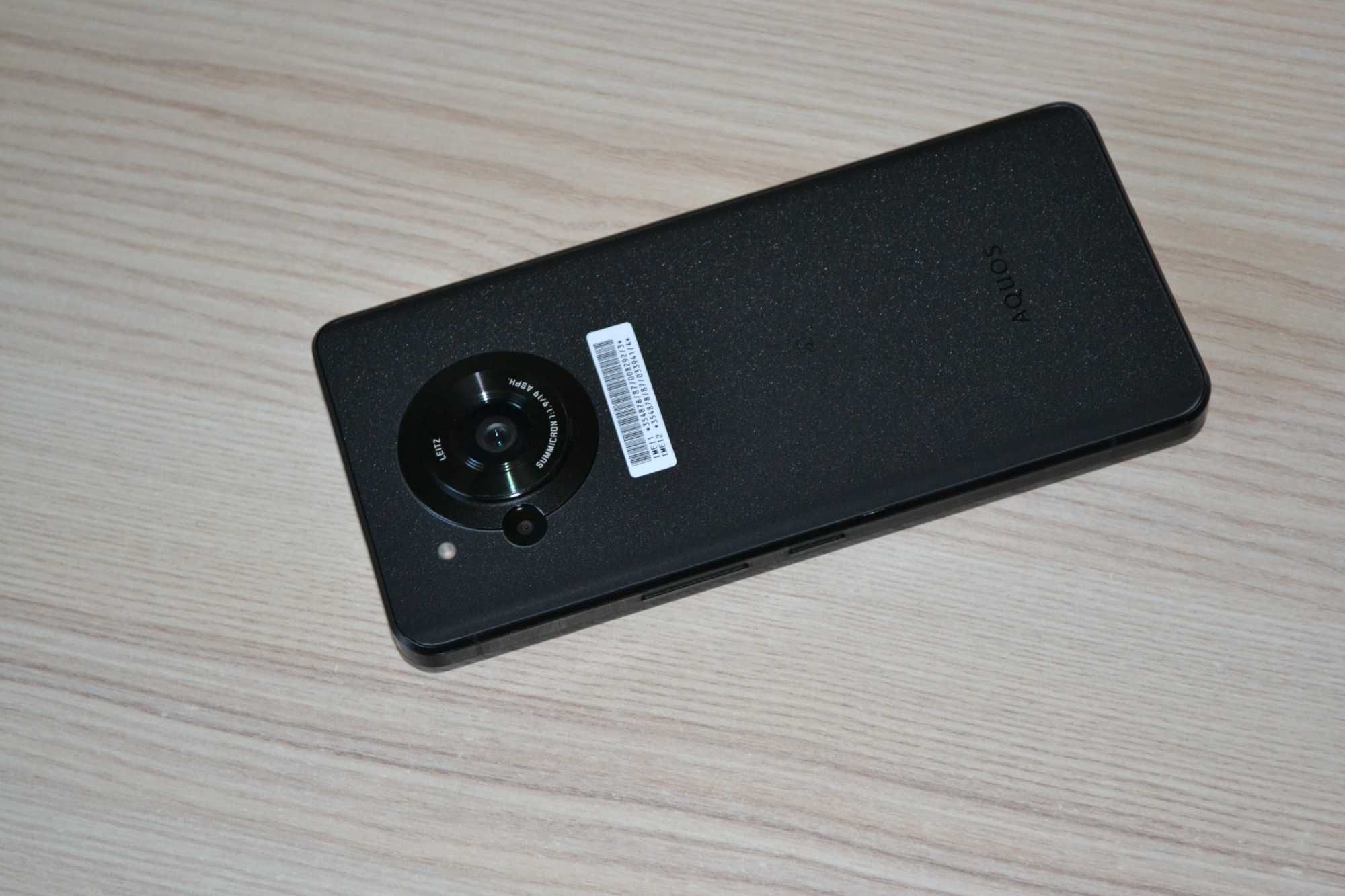 японский смартфон Sharp Aquos R7 12/256 8gen1 / шарп Р7