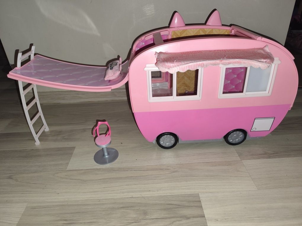Na Na Na Surprise Kitty Cat Camper Kamper