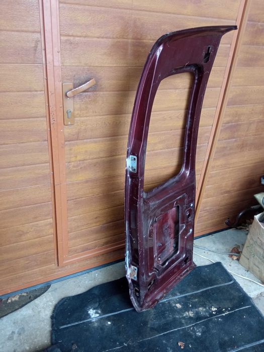 Дверка задня права Рено Кенго Renault Kangoo 1 під скло розпашна