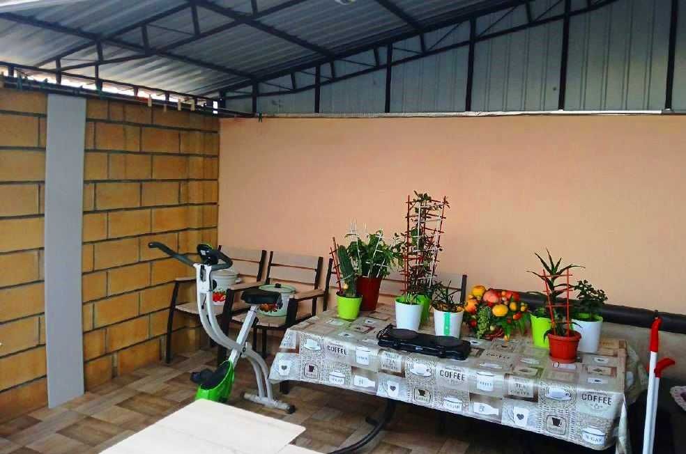 Новый таунхаус с ремонтом и мебелью в Лесках!