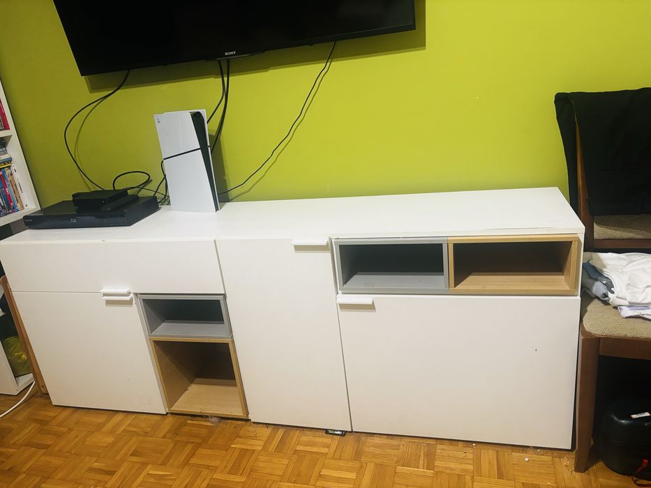 Dluga komoda firny Vox