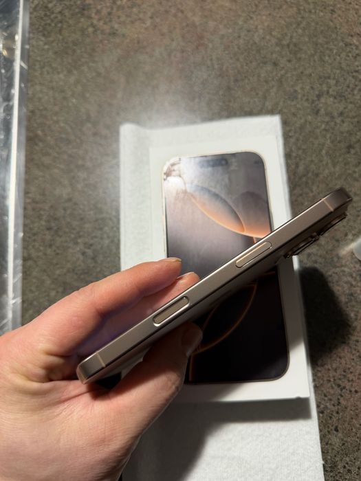 iPhone 16 pro 128gb Desert Titanium, neverlock. Фіз сим
