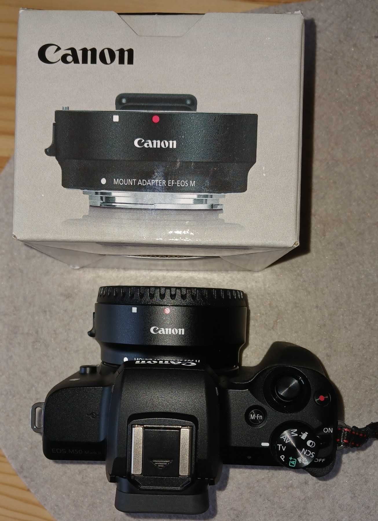 Canon EOS M50 Mark II в комплекте с адаптером-переходником Canon