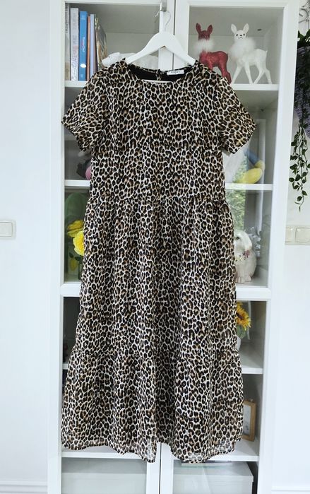 Śliczna maxi sukienka w panterkę Pieces M