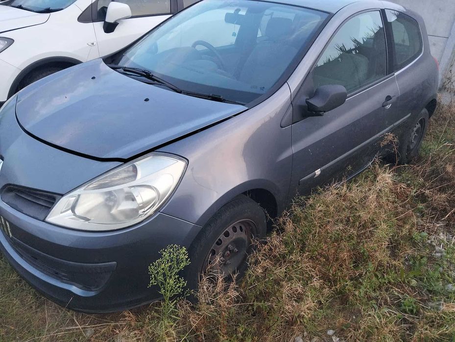 Renault Clio III 3  maska zderzak błotnik reflektor TEI 47