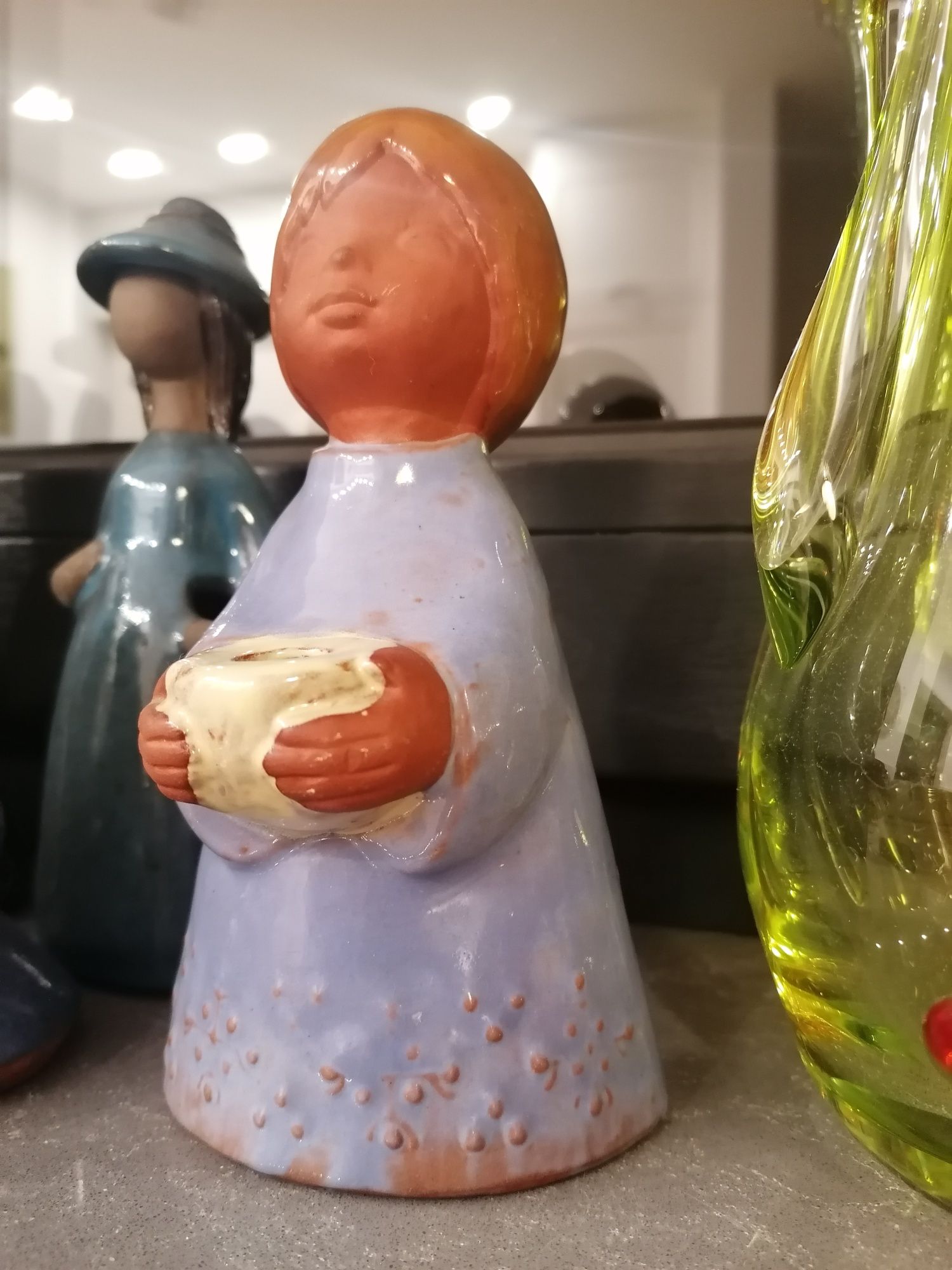 Figurka dziewczynki - wazonik  ceramika Goebel lata 60-te XXw.