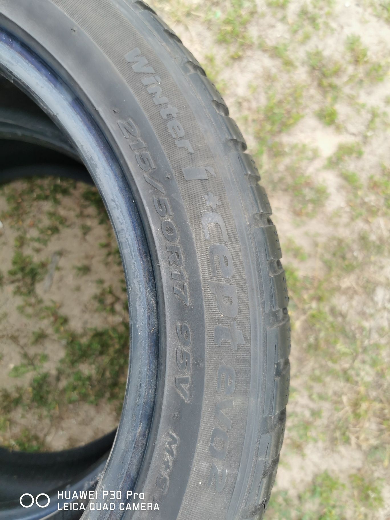 2 x Hankook winter i*cept evo2 215/50/r17