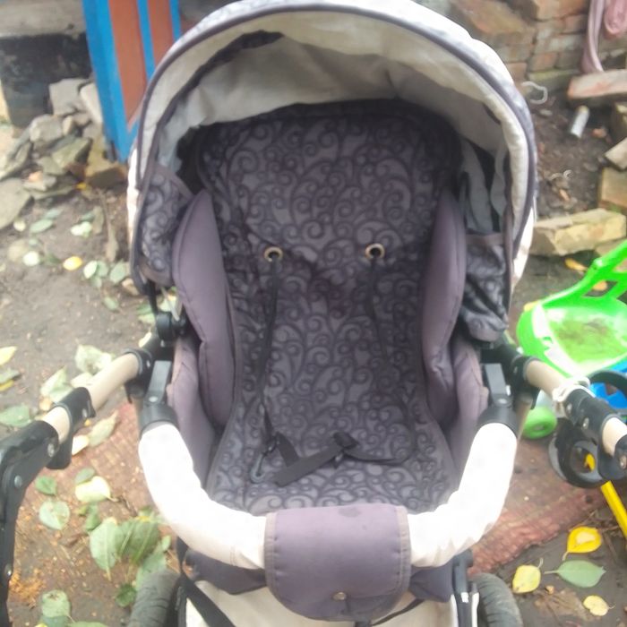 Коляска в хорошем состоянии