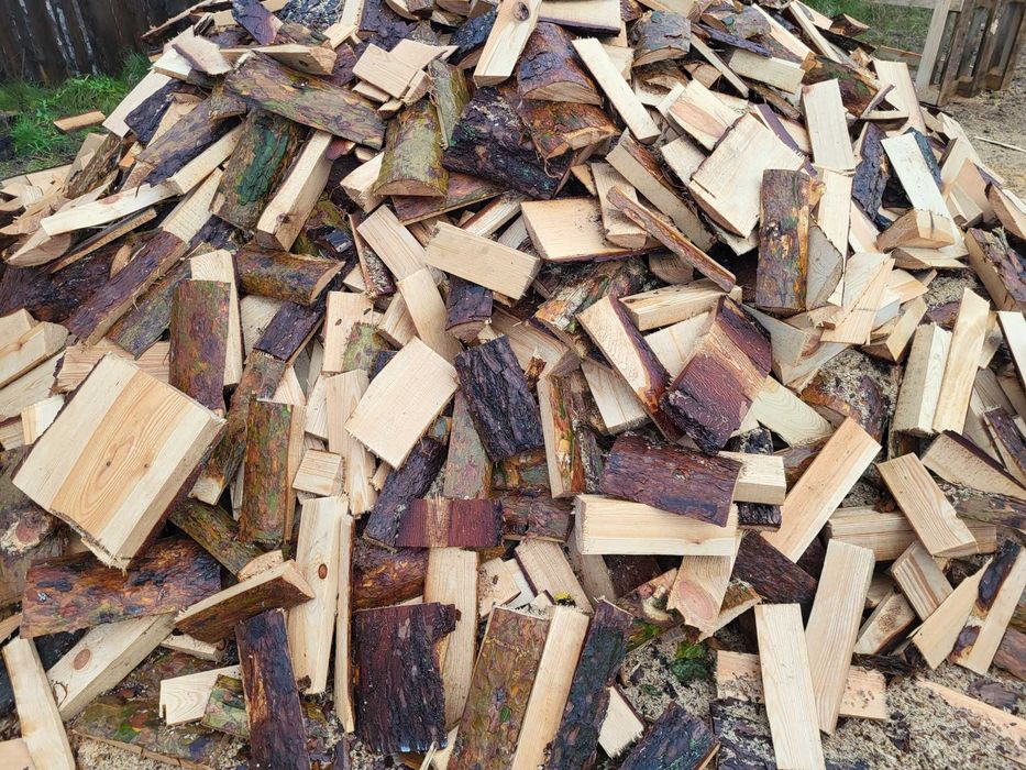 Zrzyny sosnowe tartaczne, drewno opałowe