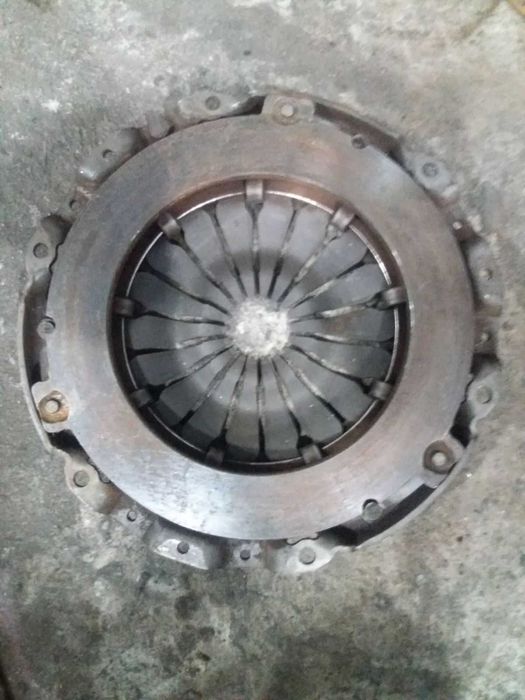 Корзина сцепления FORD TRANSIT CONNECT 1.8