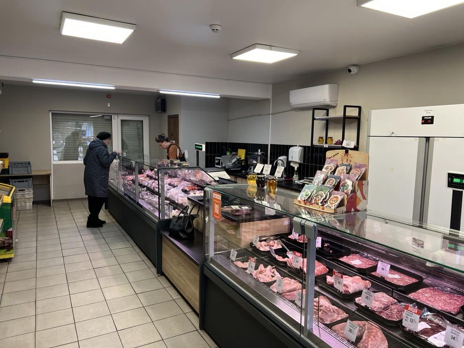 Оренда фасадного комерційного приміщення по вул . Мазепи ,біля Сільпо