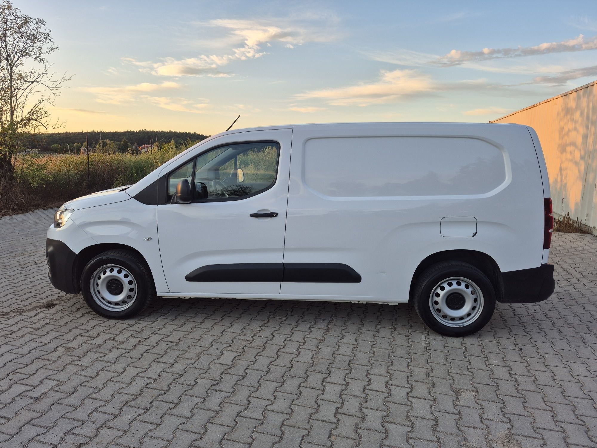 Citroen Berlingo Long XL 3-Os Salon Pl