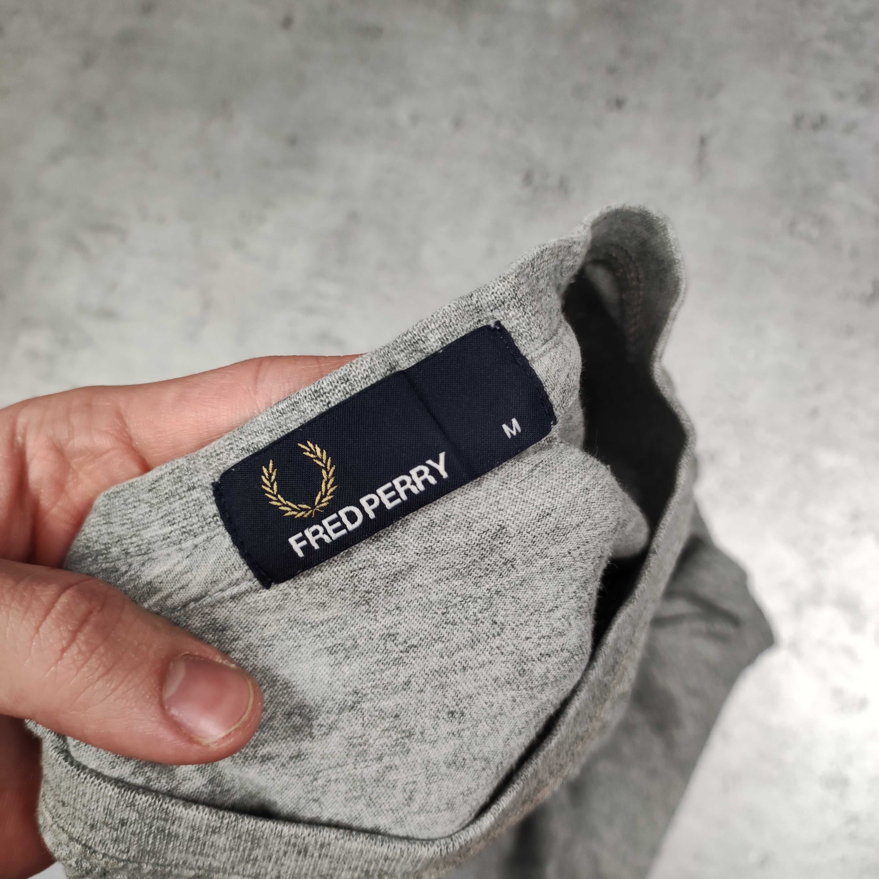 MĘSKA Premium Klasyczna Szara Koszulka Małe Logo Haft Fred Perry