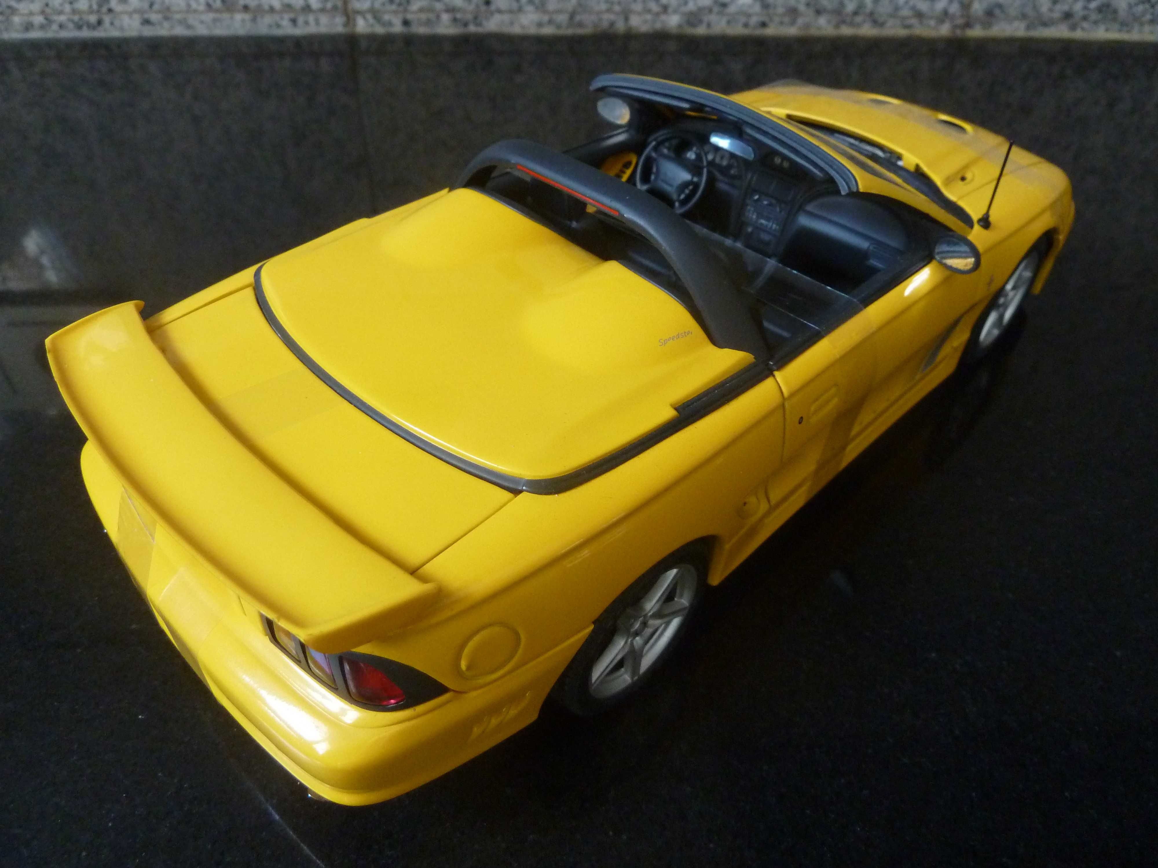 1:18 AutoArt, Saleen Ford Mustang S351 Convertible, Minichamps