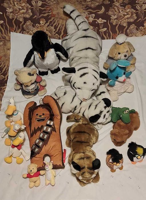 Peluches em quantidade são 16 Peluches (Vários Tamanhos)