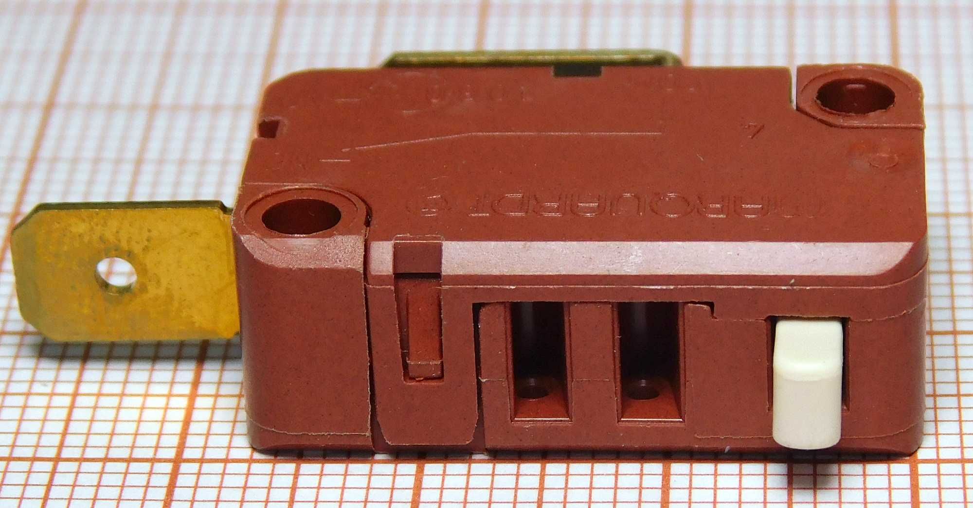 Przełącznik 16A 250V MARQUARDT MONO ROZŁĄCZNY [M16] - cena 2 sztuk