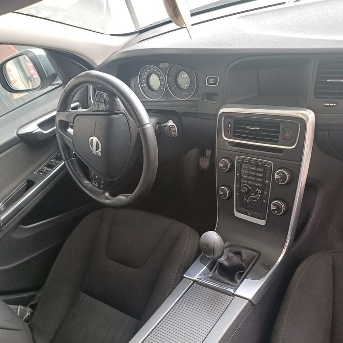 Volvo v60 1.6 climatronic tempomat ladny prywatnie zamiana