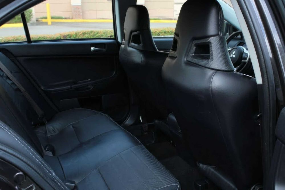 Mitsubishi Lancer Evolution GSR      2014