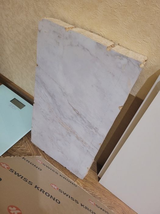 Отрезы столешницы 3шт и полки 2шт для
кух
ADV