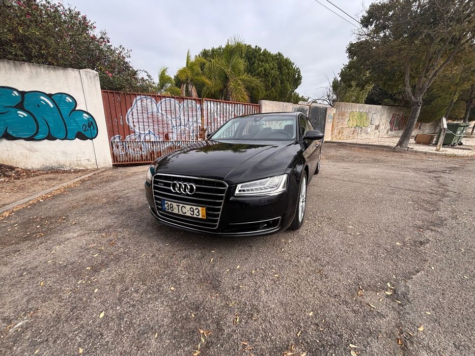 Audi A8 3.0 TDI V6 quattro Clean Diesel Exclusive
