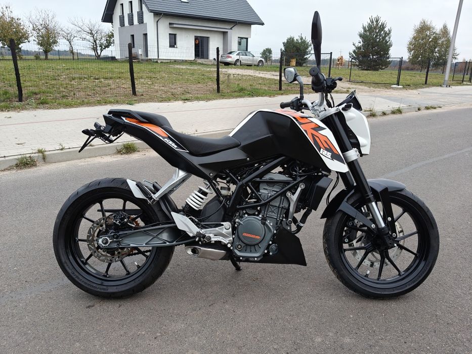 KTM Duke 125 ABS piękny stan Niemcy oryginał bezwypadkowy