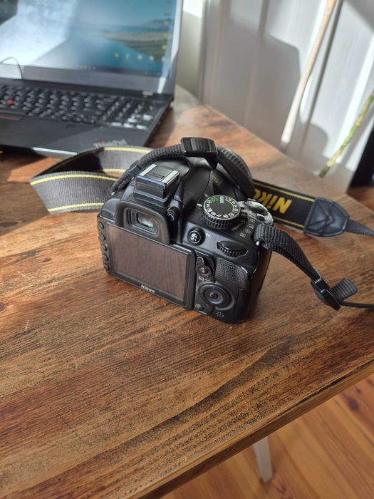 Aparat Nikon D3100 plus obiektyw 18-55