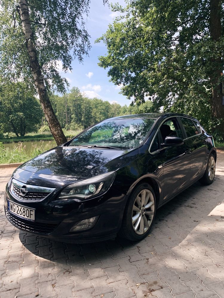 Opel Astra J 2010