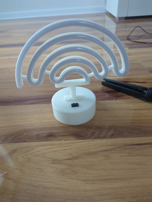 Lampka tęcza za świecąca na różne kolory