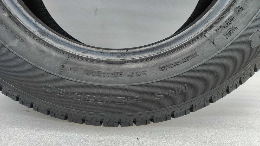 Opona Całoroczna 215/65/16C Goodyear 7mm