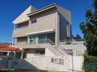 Casa T3 em Braga de 266,00 m2