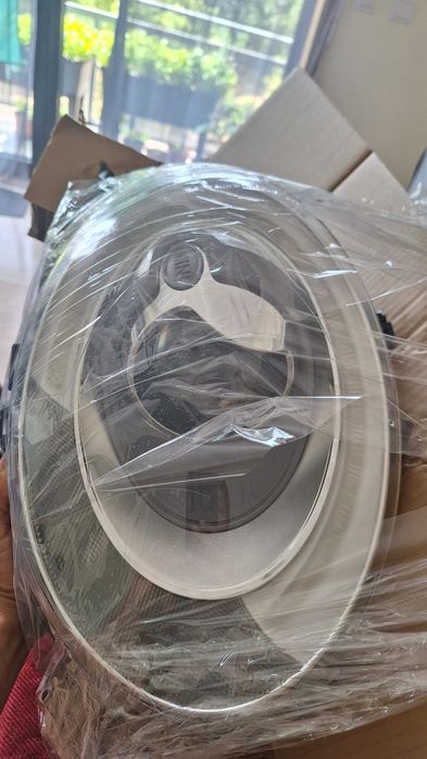 Farol Otica LED  Original Lado Direito  nova sem uso