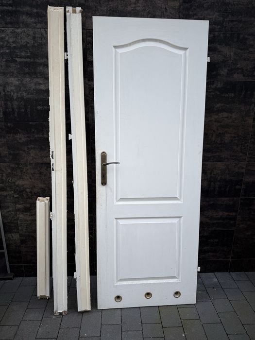 Drzwi białe Classen 70 z demontażu z futryną