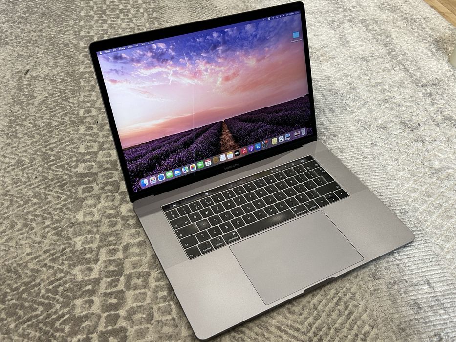 Macbook Pro 15 A1990 2,6 i7 16 GB 256 SSD Apple