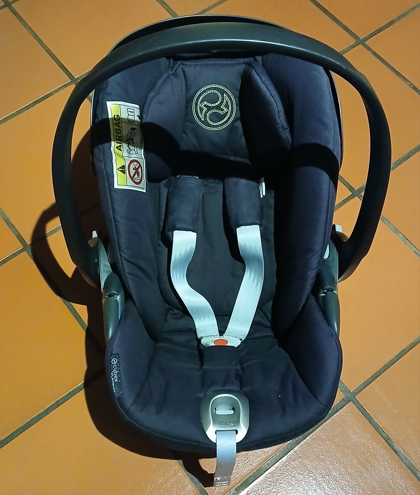 Ovo + Carrinho de Passeio CYBEX