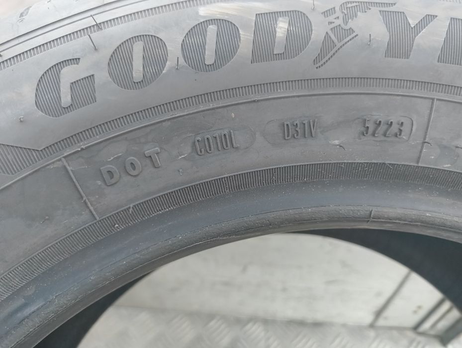 Opony Goodyear lato 215/65R 16C wzmacniane