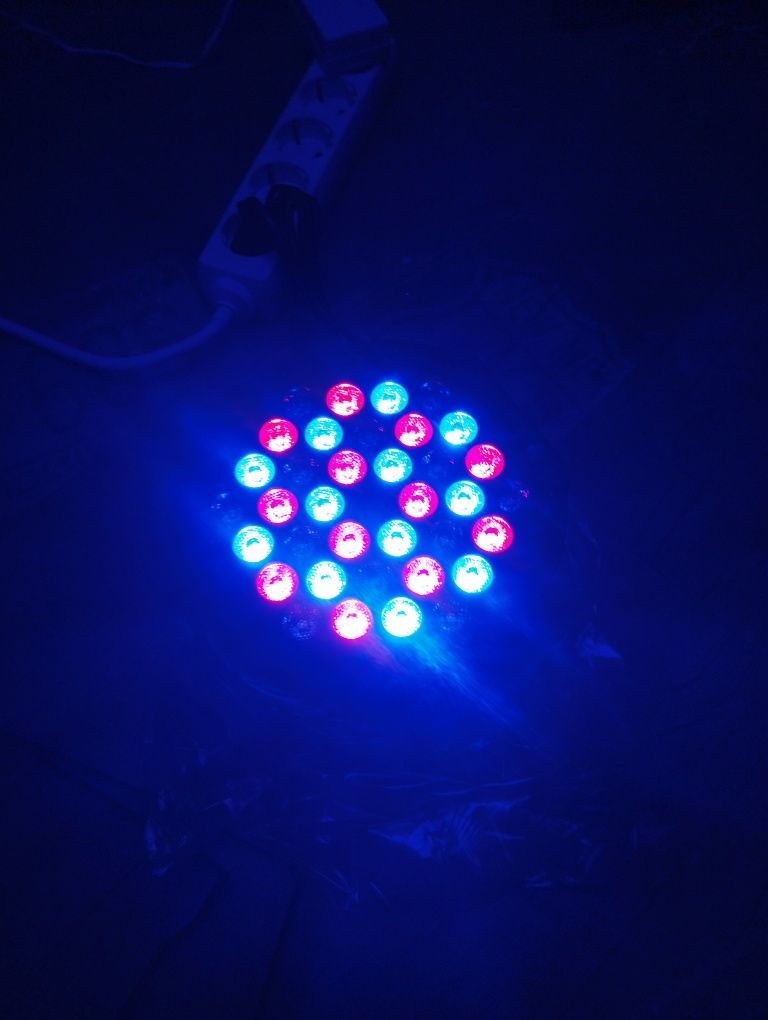 Lampy dyskotekowe LED oświetlenie sceniczne