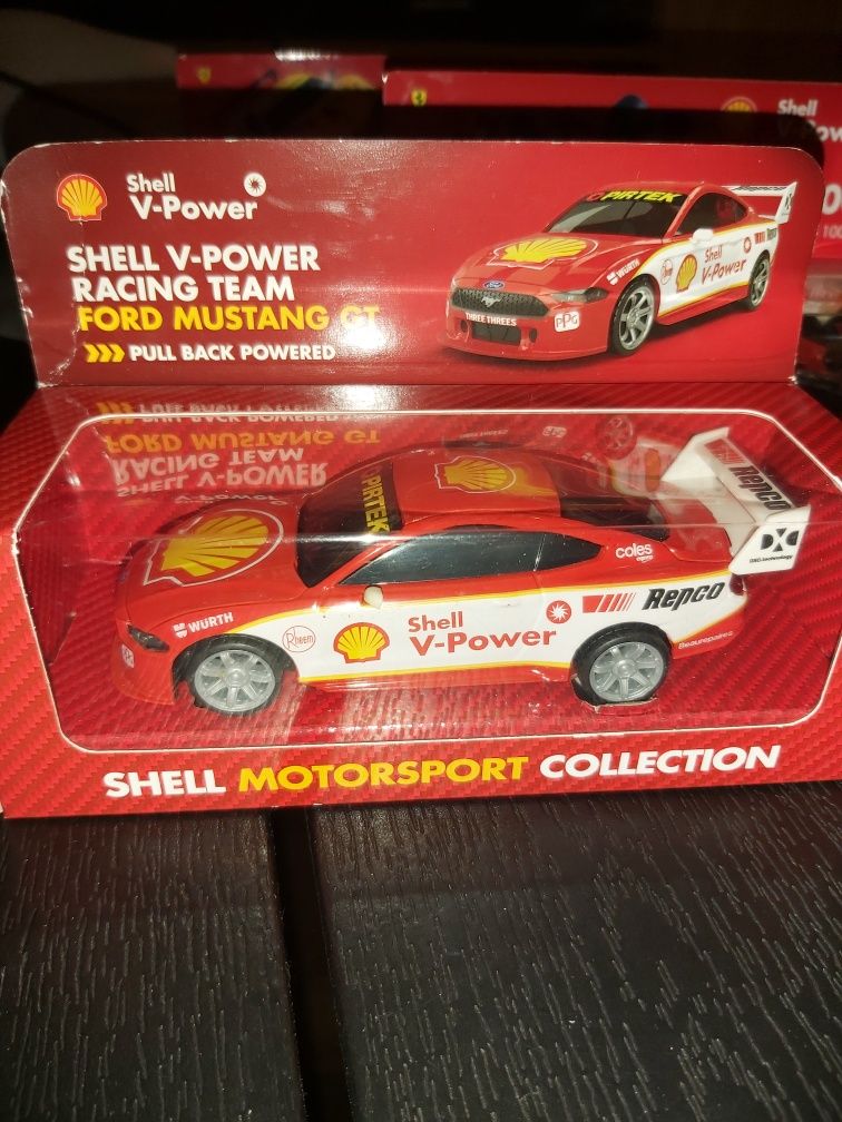 Ford Mustang Reacing team shell