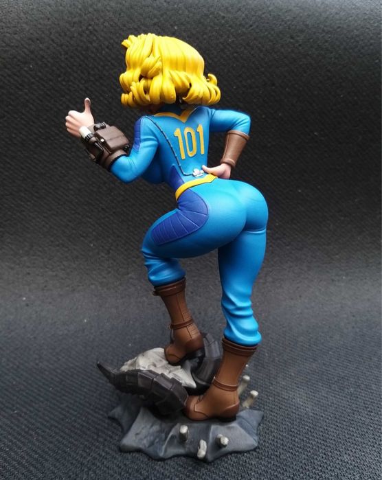 Фігурка Fallout Vault 101