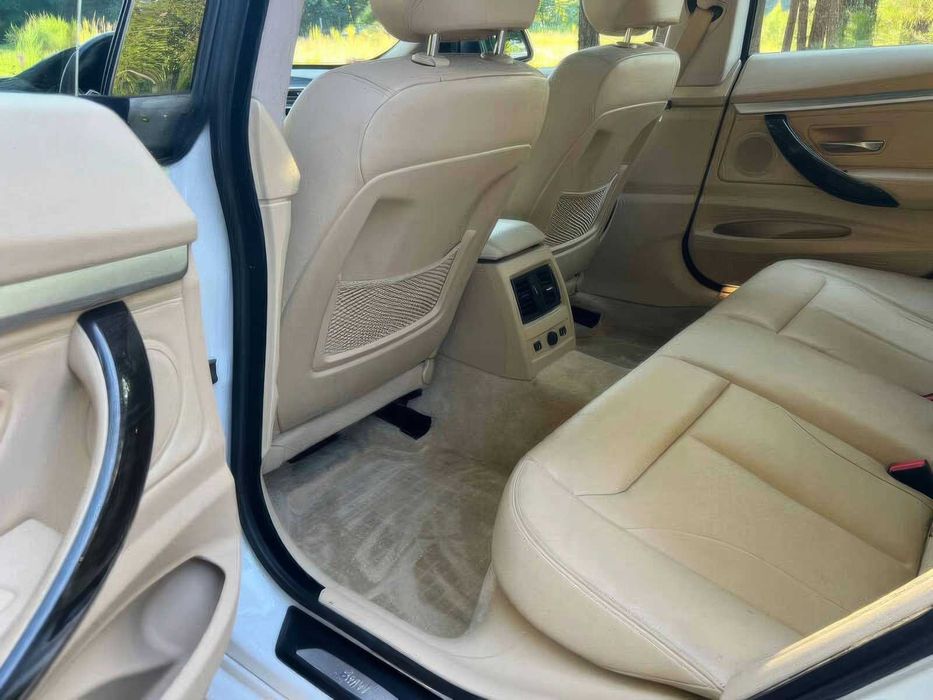 BMW 3 Series 328i xDrive GT      2015