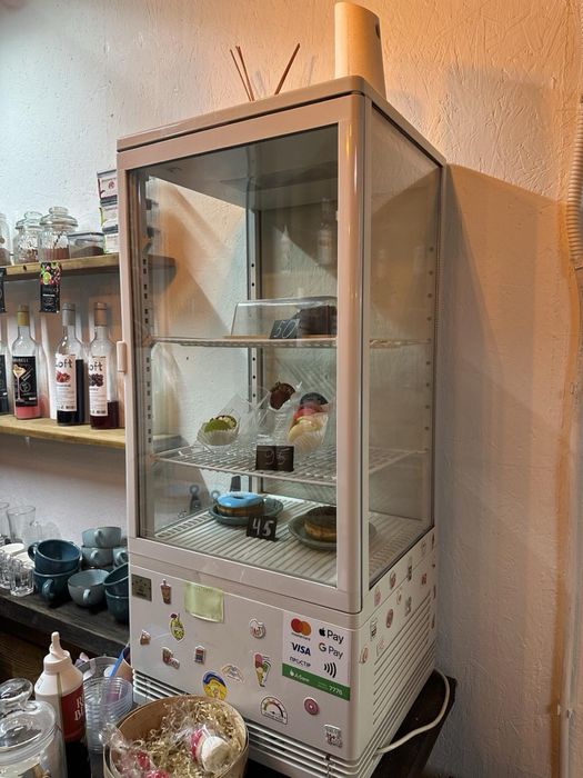 Холодильник витринный, барный, витрина