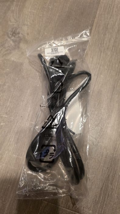 Monitor Dell S2722QC