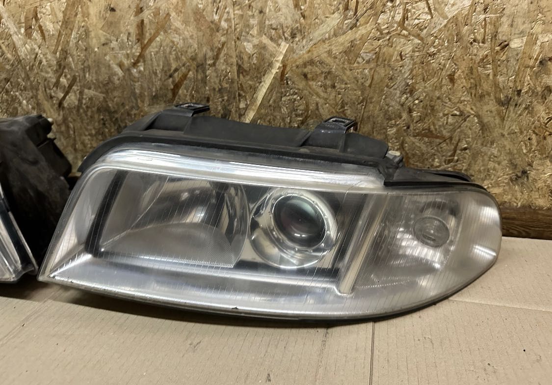 Audi a4 b5 lift lampy kompletne lewa + prawa cana za 2 st