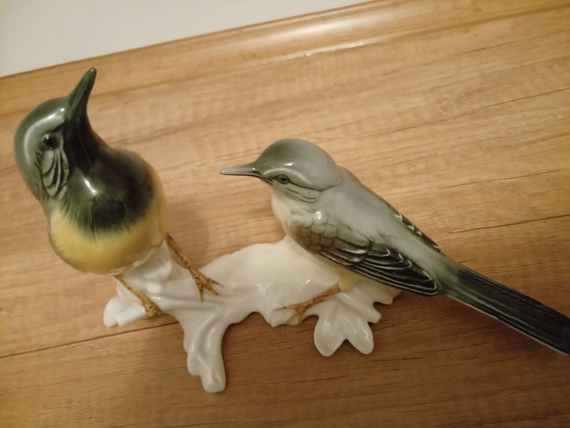 Karl ens figurka porcelanowa