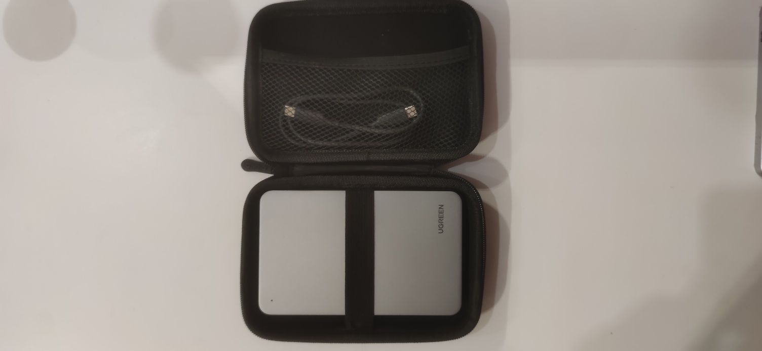 Зовнішній накопичувач 2 tb., SSD micron 5200 pro Ugreen