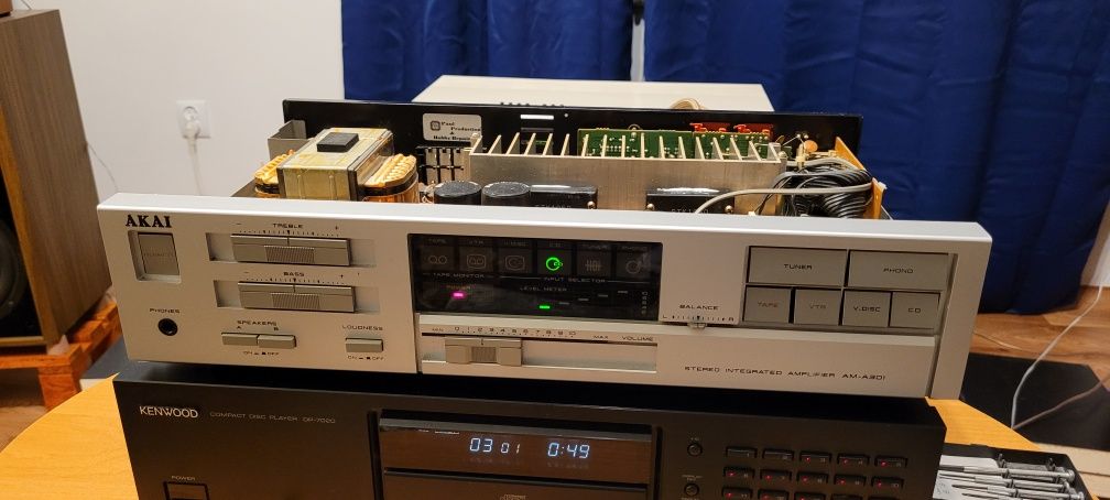 Wzmacniacz Akai am a301