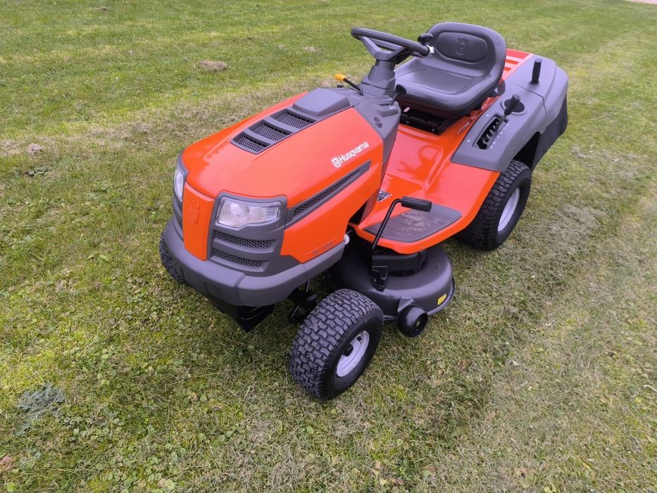 Traktorek kosiarka HUSQVARNA TC138 Briggs Stratton 15.5km